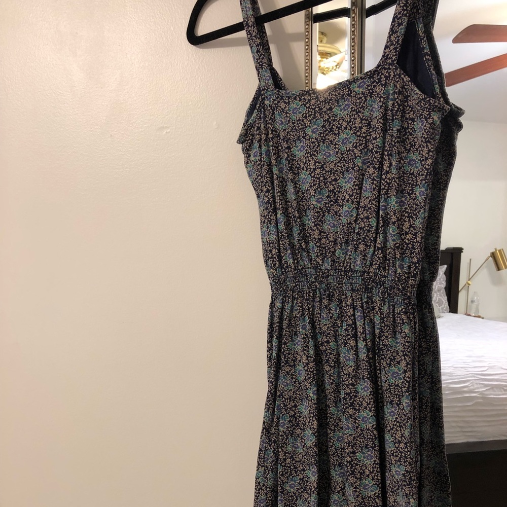 Express dresses - Picture 5 of 8
